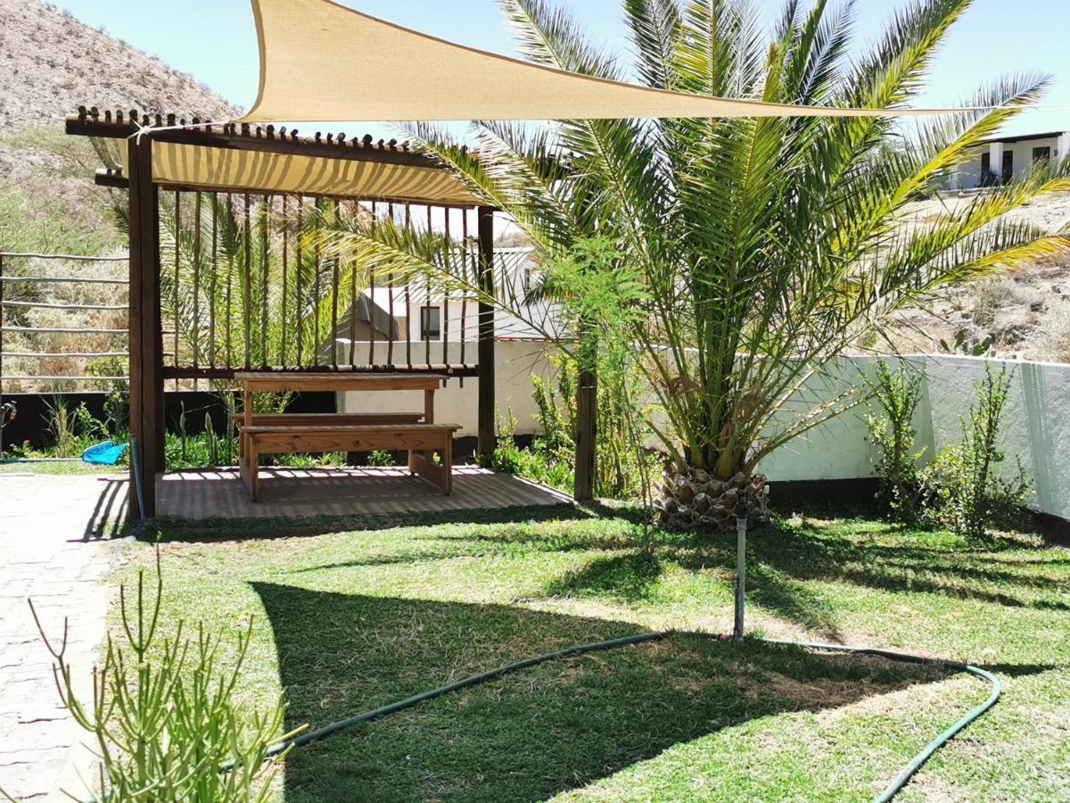 Achab Eco Cabin Usakos Екстер'єр фото